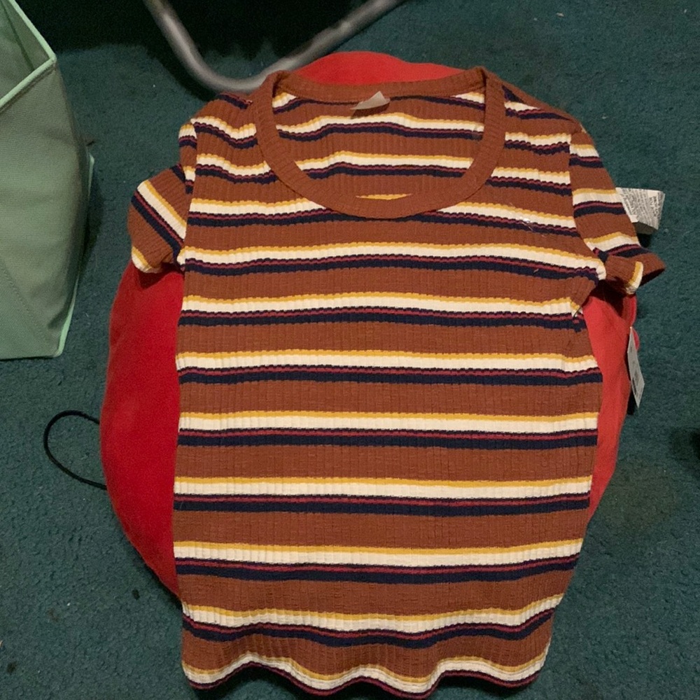 No Boundaries- Brown, yellow, white, and red fitted striped scoop tee